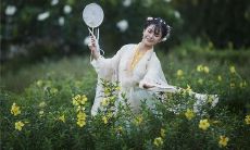 探析女性面相如何影响其受到他人喜欢和疼爱的程度