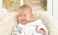 一个富有魅力的男孩，被亲切地称为“虎宝宝”的可爱小名