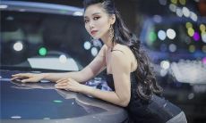 小指不是很直的女人手相