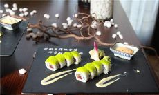 梦见牙齿被磕掉