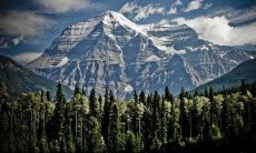 辰时出生五行缺水的男孩怎么起名字