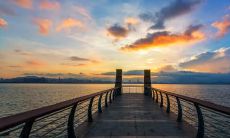 2020年农历五月初十出生的女宝宝五行喜土起名