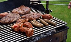 梦见自己的手变黑了是什么意思