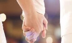 命中注定会克伴侣的手相