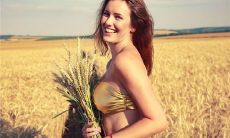 携手相爱英语怎么说