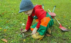 梦见给死去的人钱是什么意思