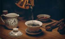 梦见一个人去海边